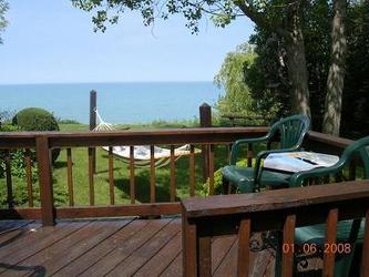 Grand Bend Lake Front With A Hot Tub